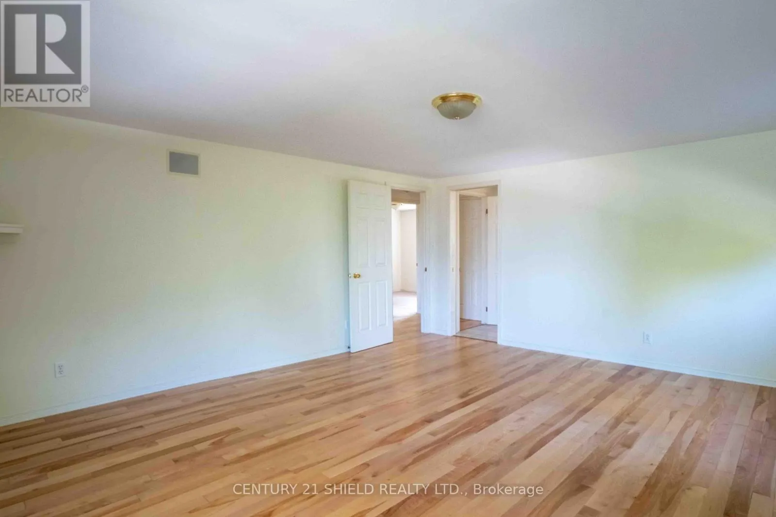 315 ELEVENTH STREET E