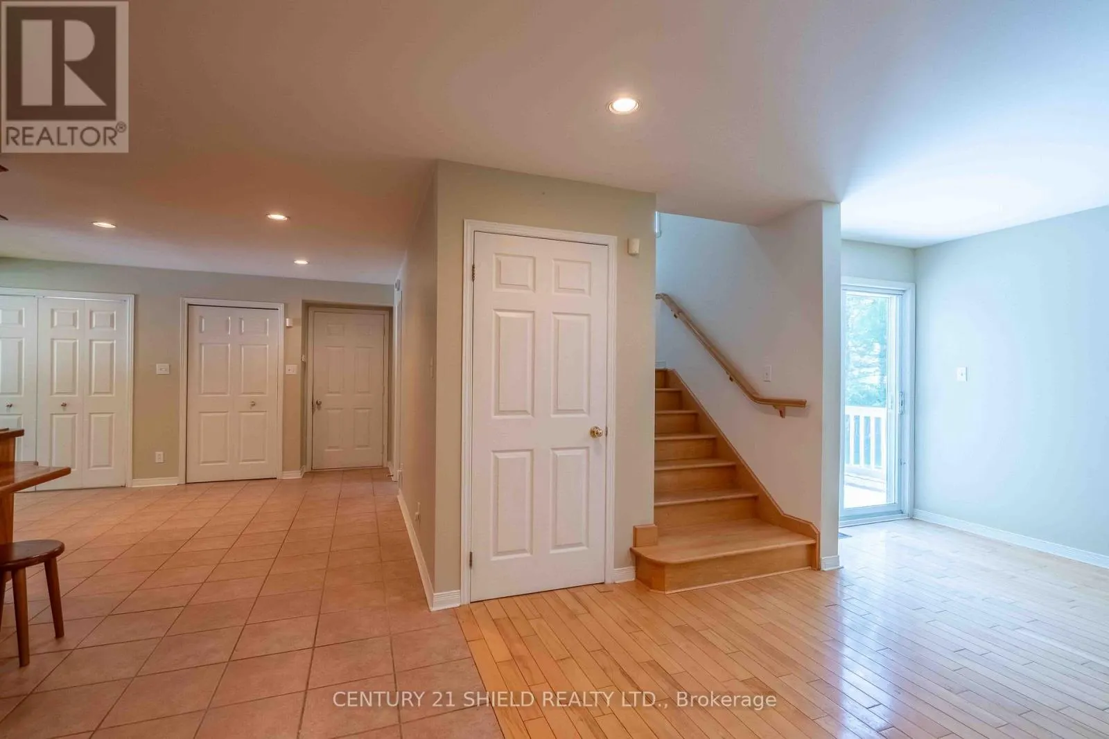 315 ELEVENTH STREET E