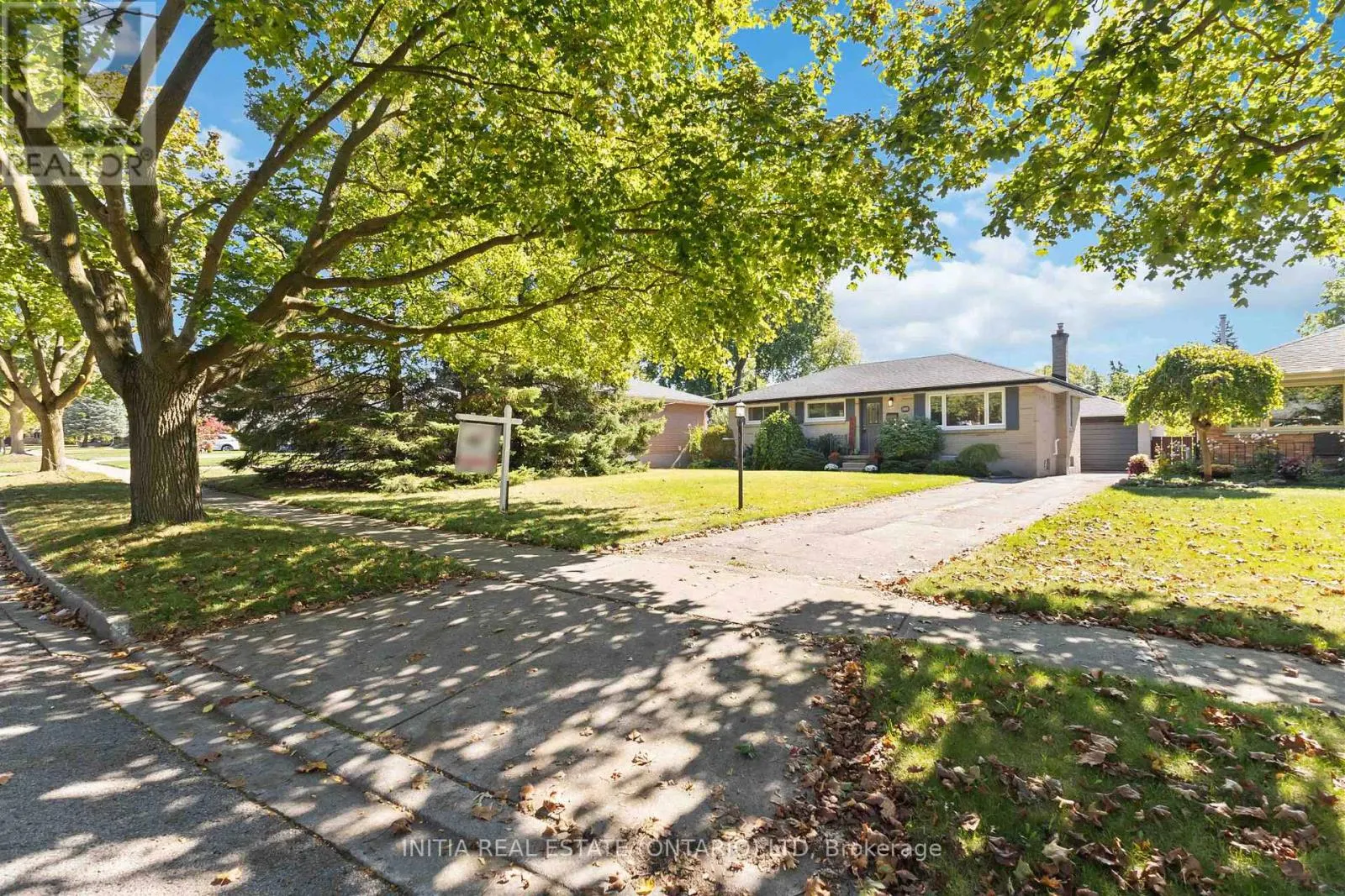 1803 WHITEHALL DRIVE