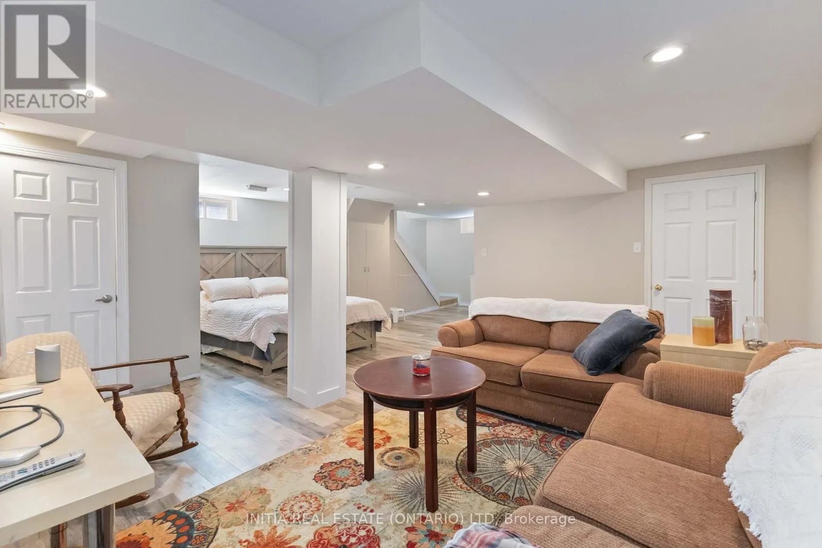 1803 WHITEHALL DRIVE