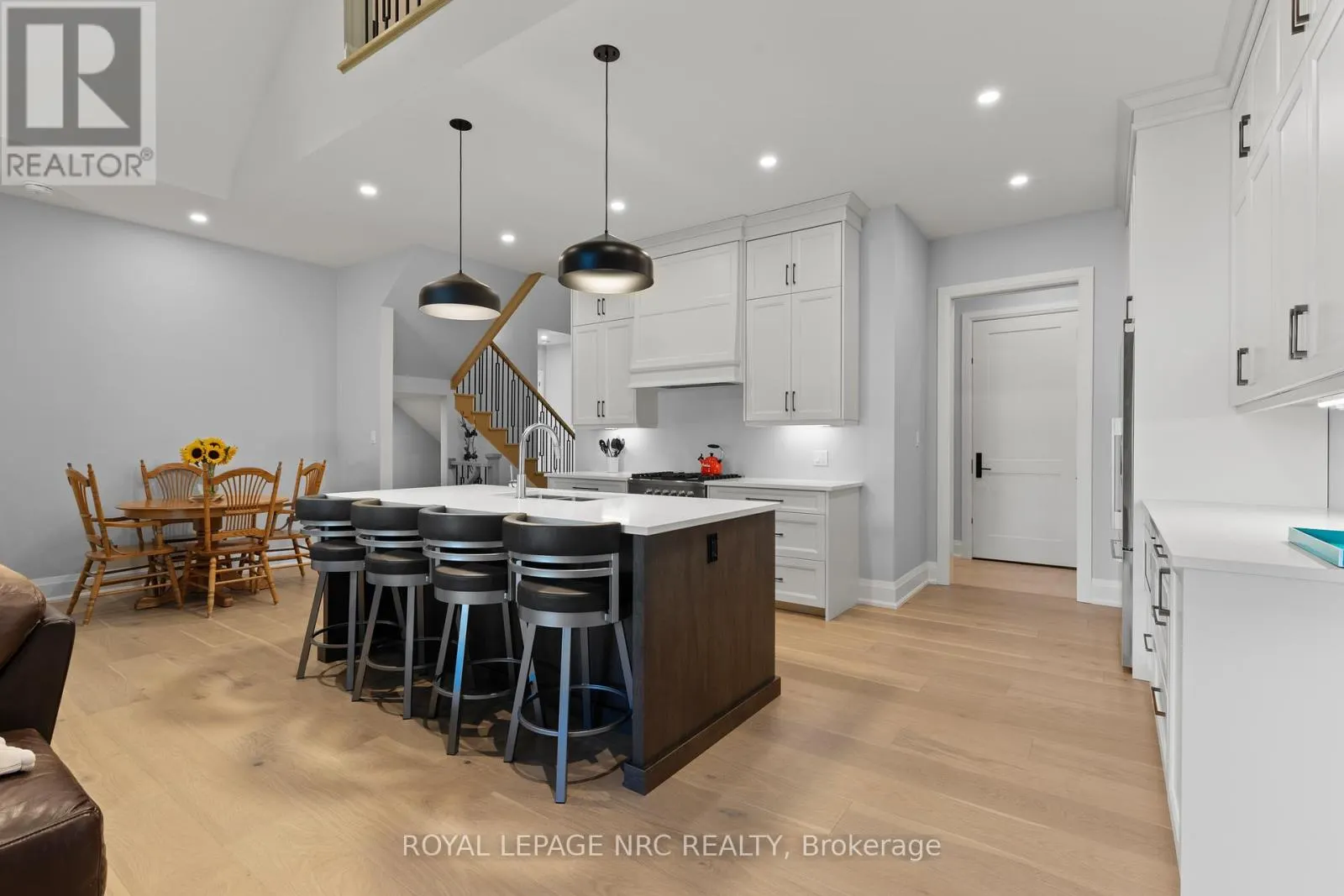7 - 190 CANBORO ROAD, #7