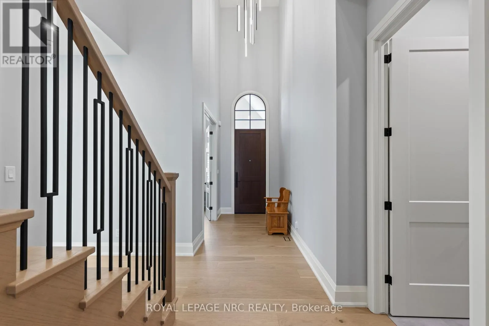7 - 190 CANBORO ROAD, #7