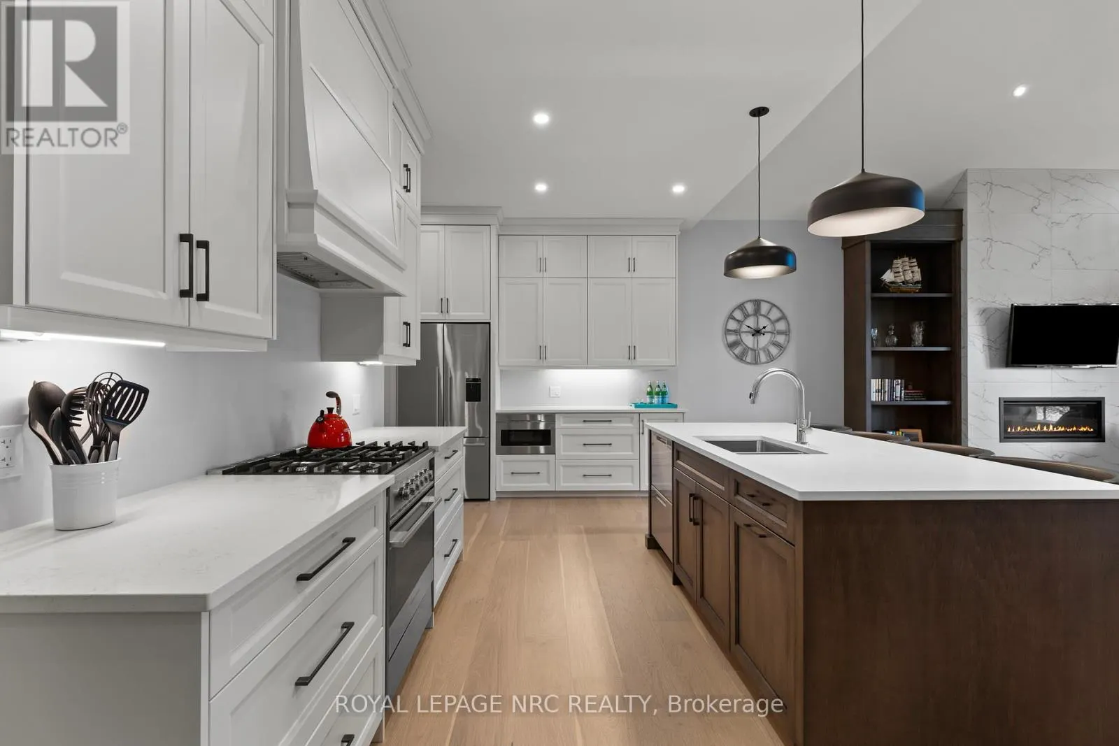 7 - 190 CANBORO ROAD, #7