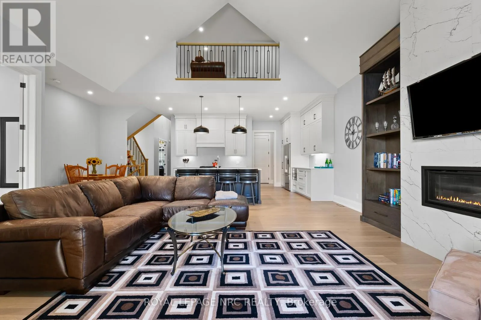 7 - 190 CANBORO ROAD, #7