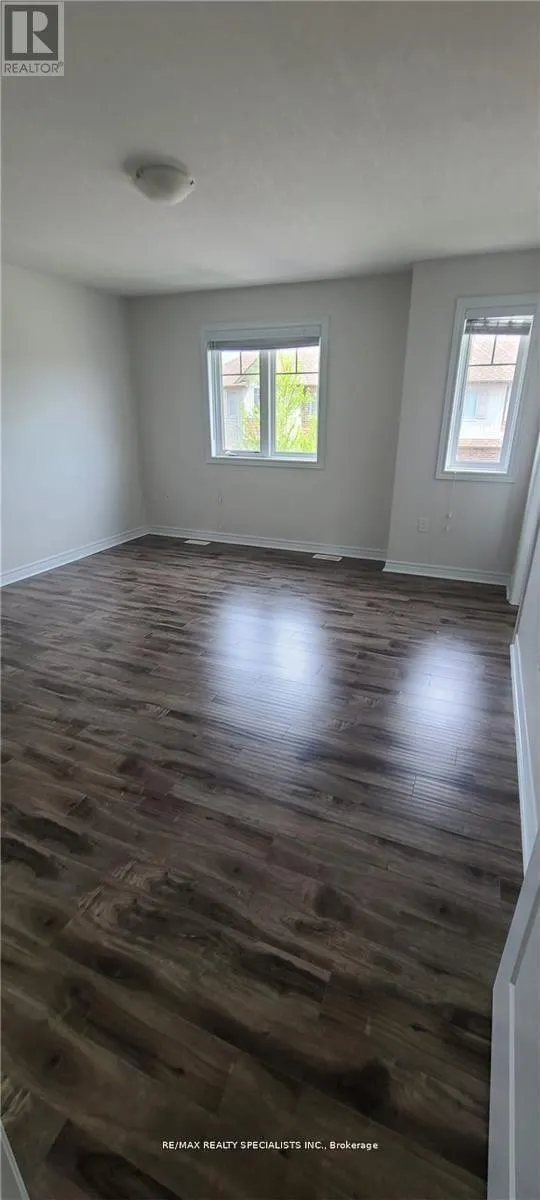 62 - 8 LAKELAWN ROAD