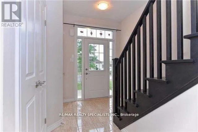 62 - 8 LAKELAWN ROAD