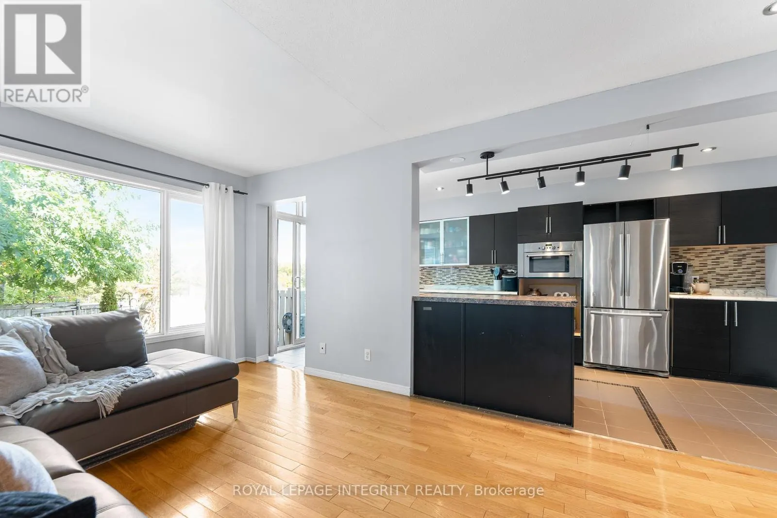 5 BANCHORY CRESCENT