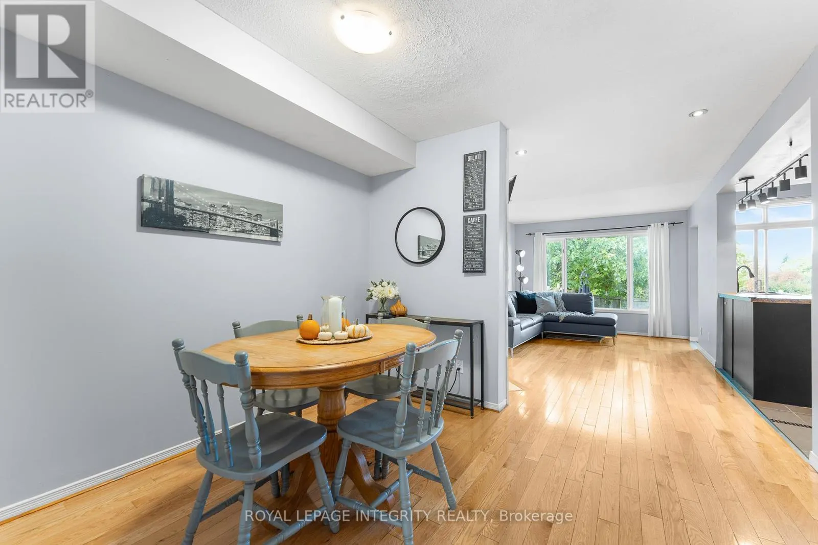 5 BANCHORY CRESCENT
