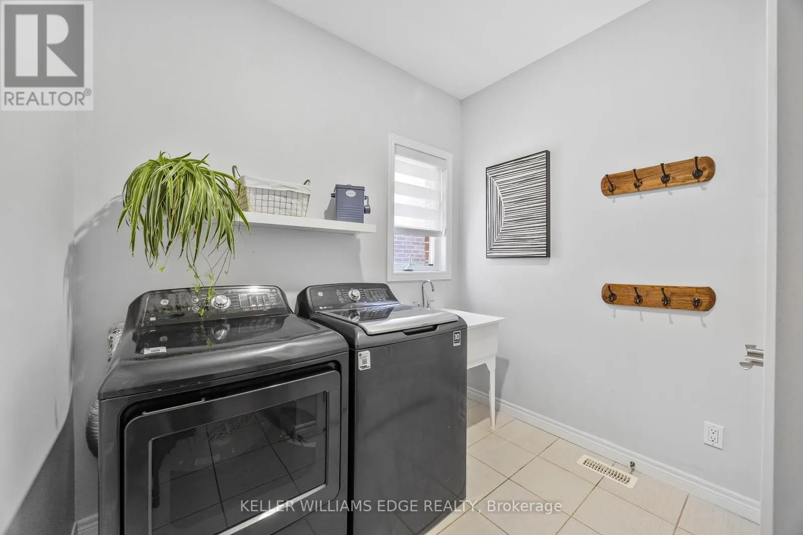 209 ECHOVALLEY DRIVE