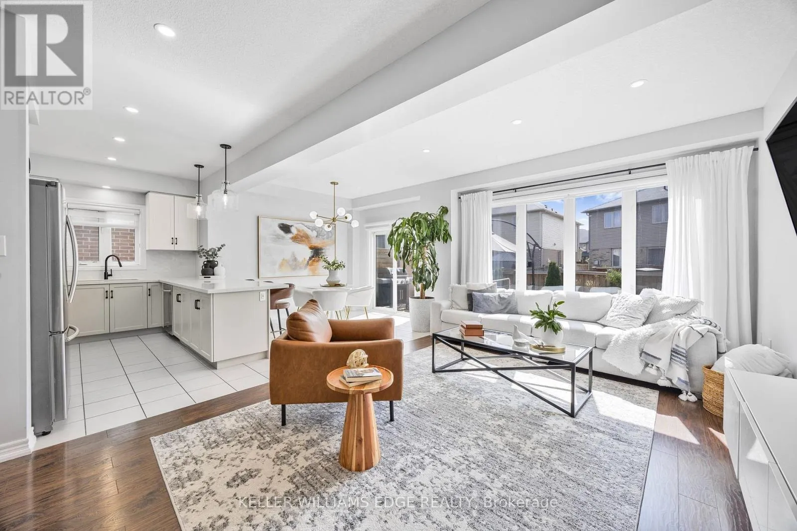 209 ECHOVALLEY DRIVE