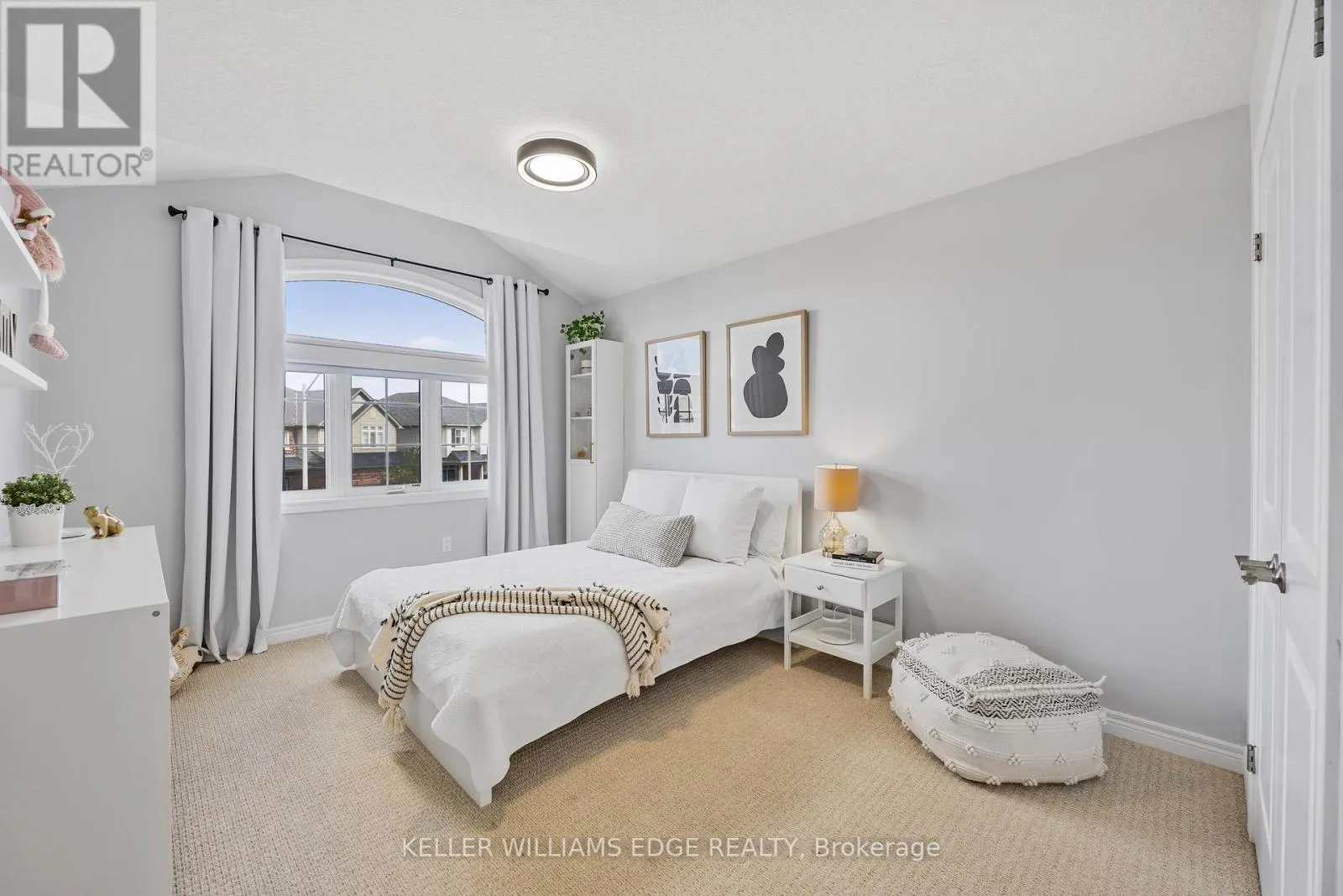 209 ECHOVALLEY DRIVE