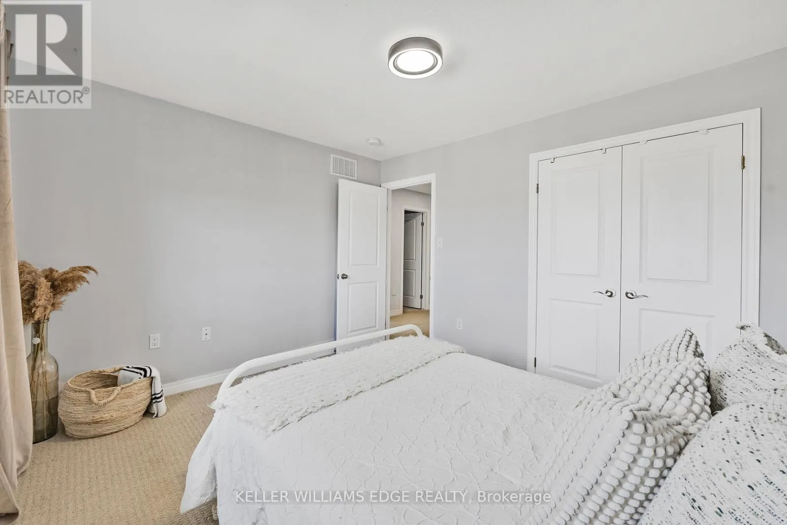 209 ECHOVALLEY DRIVE
