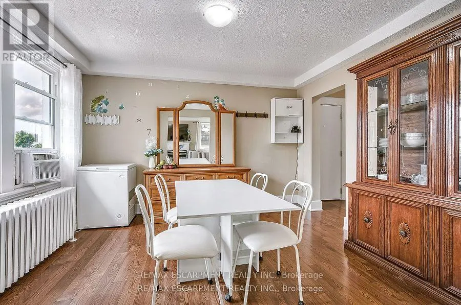 14 - 25 MOUNTWOOD DRIVE