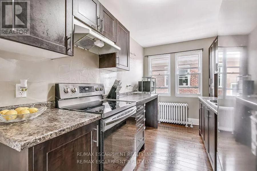 14 - 25 MOUNTWOOD DRIVE