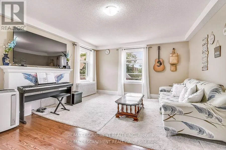 14 - 25 MOUNTWOOD DRIVE