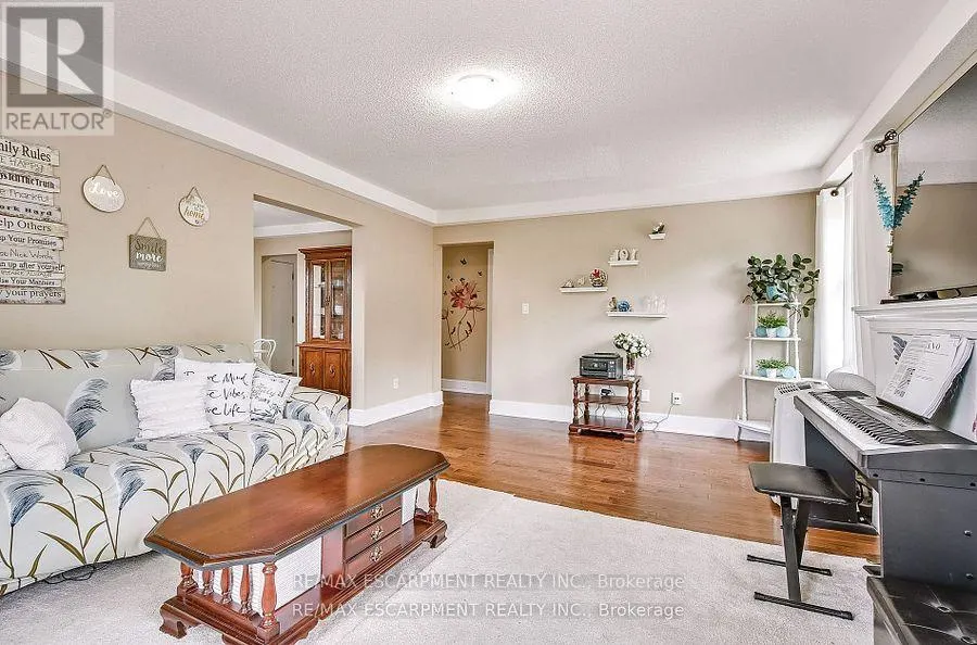 14 - 25 MOUNTWOOD DRIVE