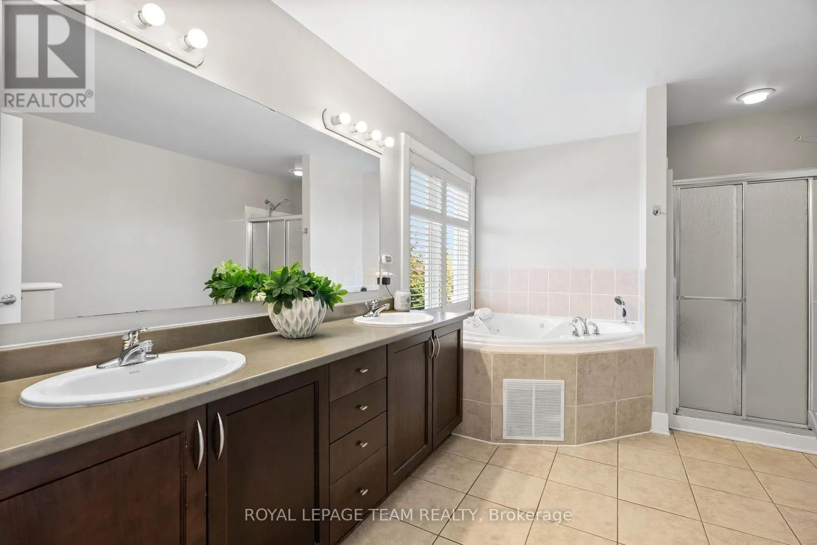 165 BONNYLEY CRESCENT