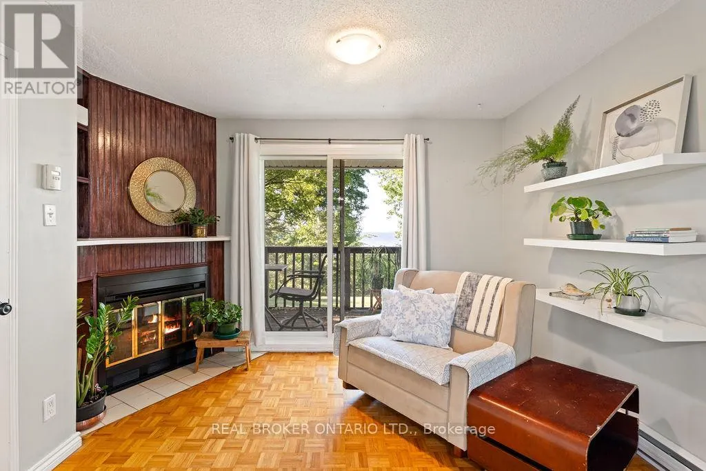 3 - 20 KEMPSTER AVENUE
