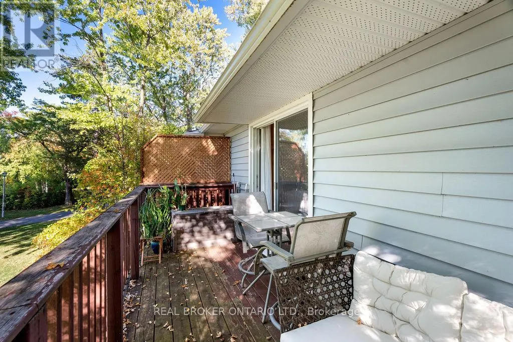 3 - 20 KEMPSTER AVENUE