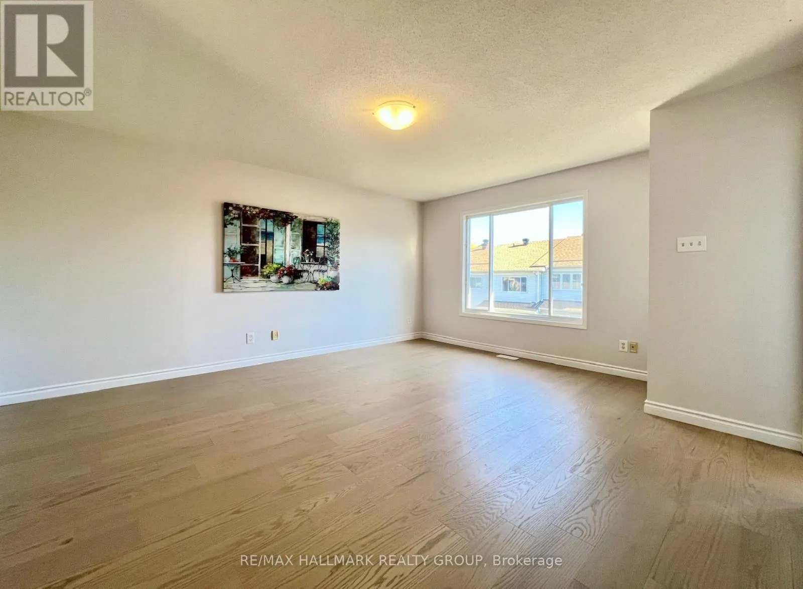 4 VALEMONT ST STREET