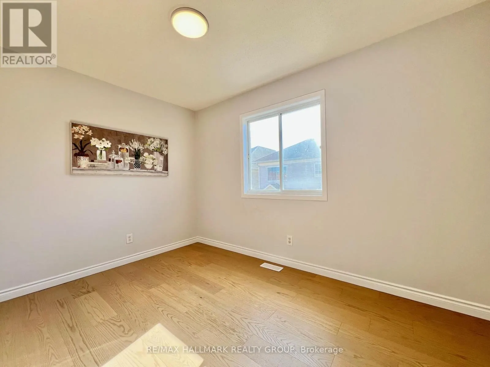4 VALEMONT ST STREET