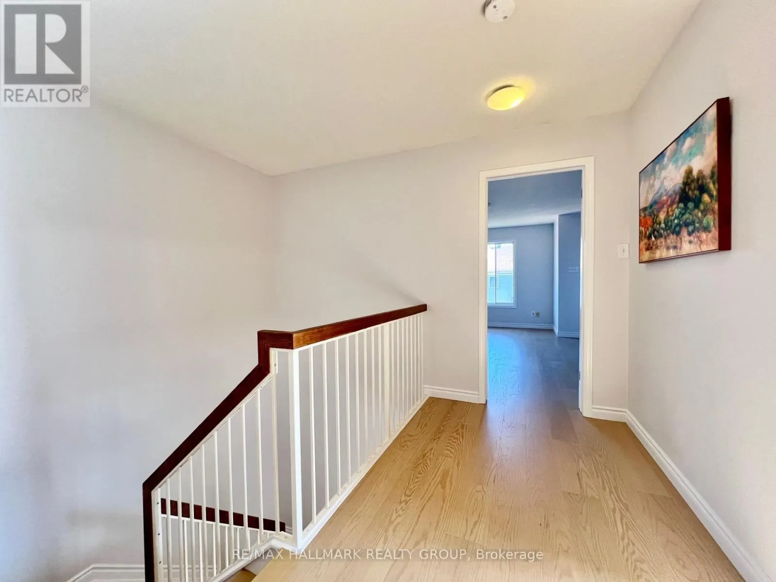 4 VALEMONT ST STREET