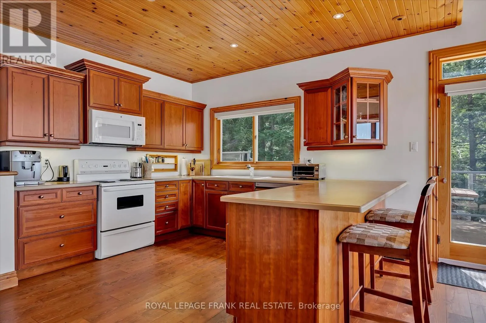 484 JUNIPER ISLAND