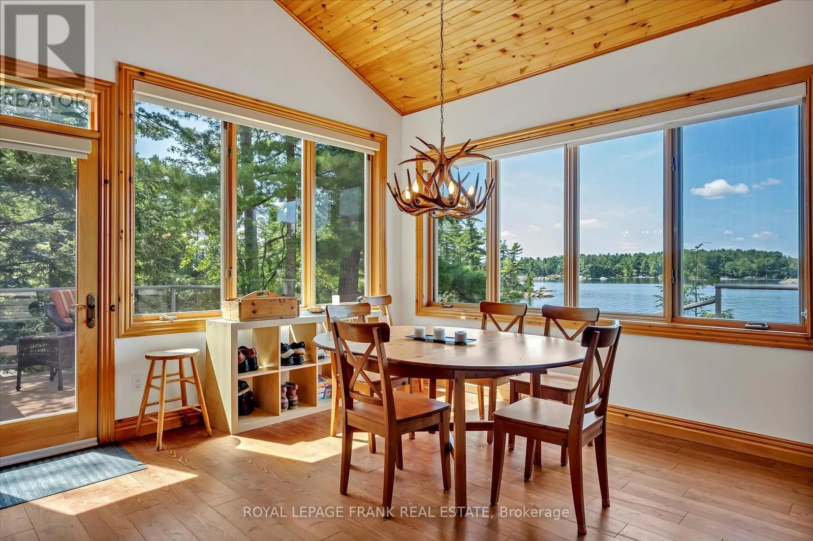 484 JUNIPER ISLAND