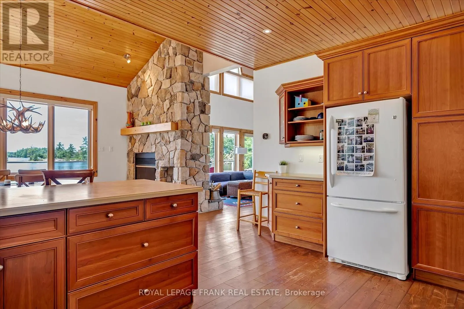 484 JUNIPER ISLAND
