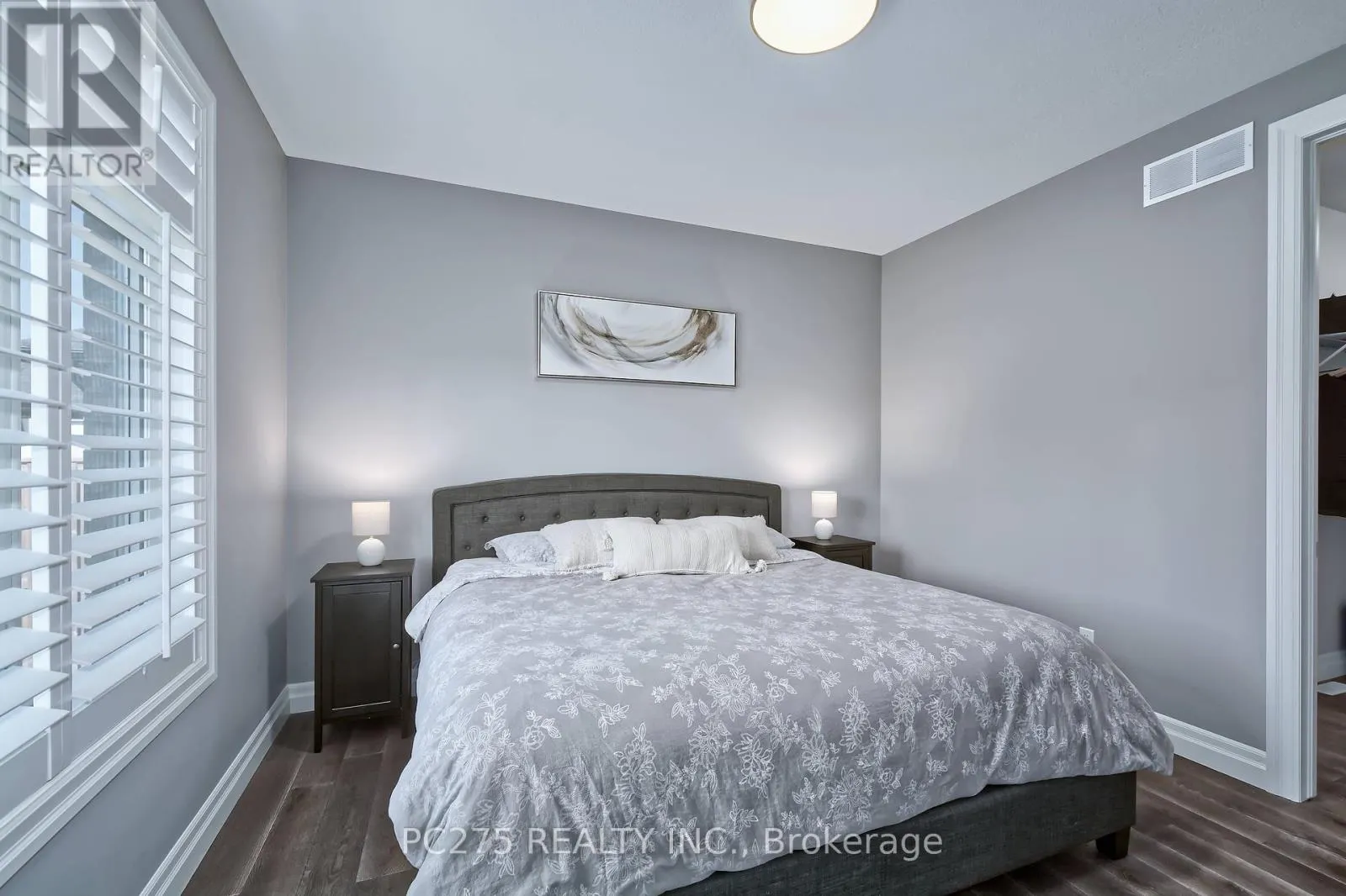 2539 BOND STREET