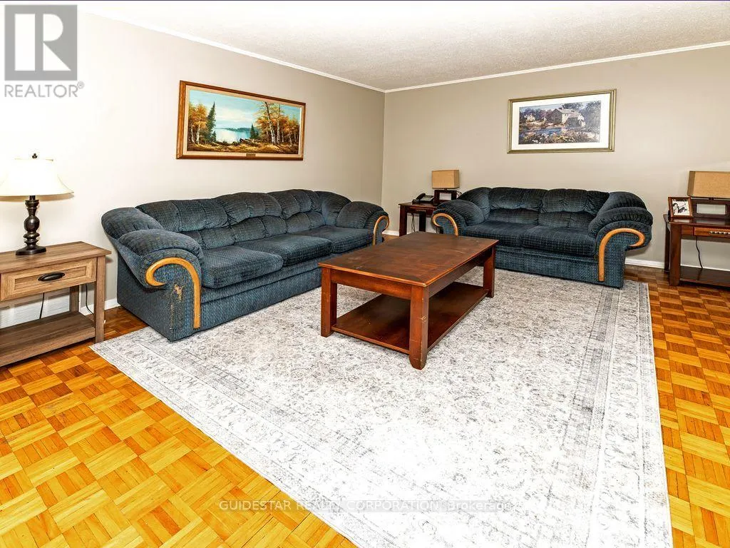 1324 RAINBOW CRESCENT