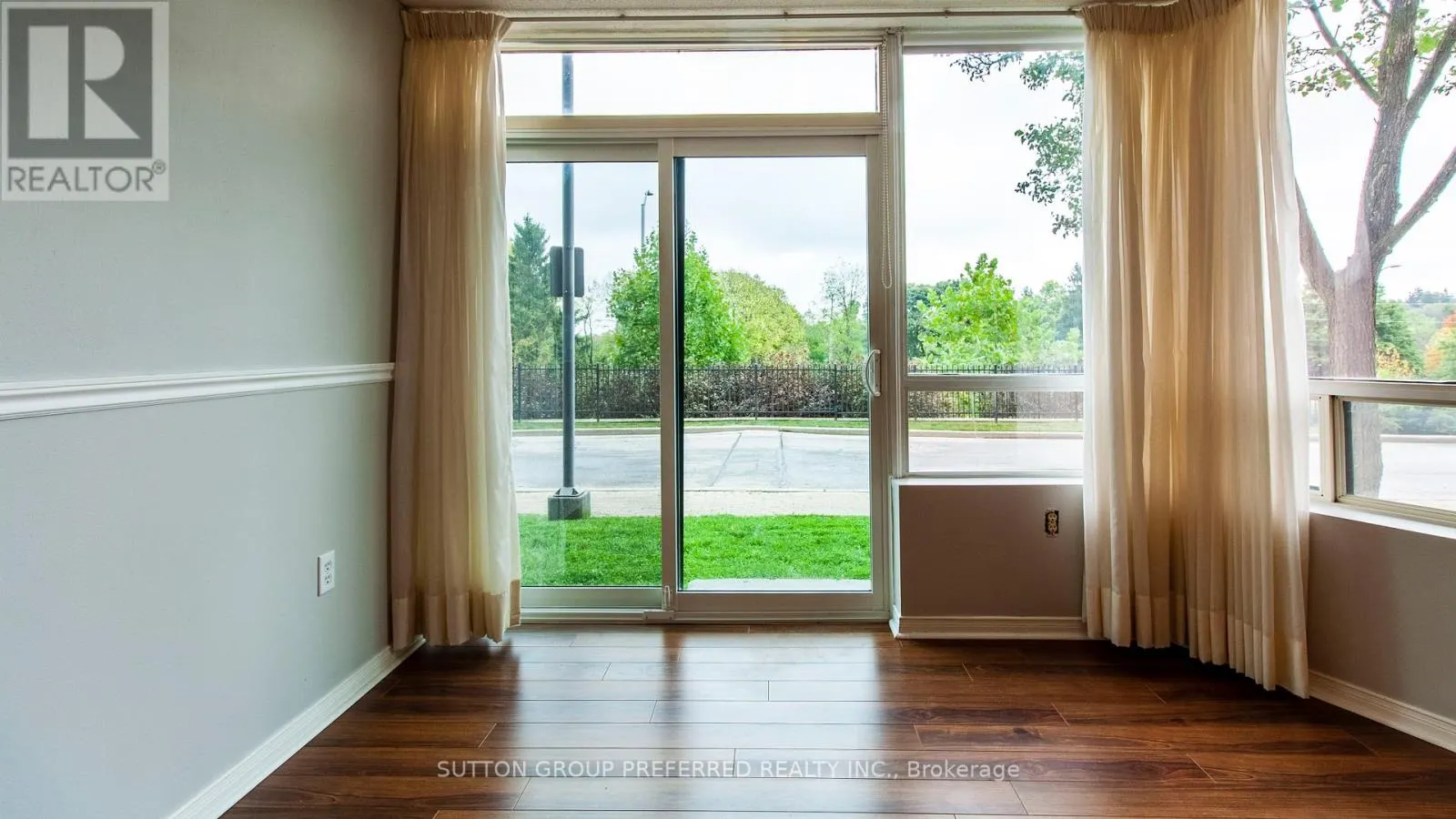 109 - 521 RIVERSIDE DRIVE, #109
