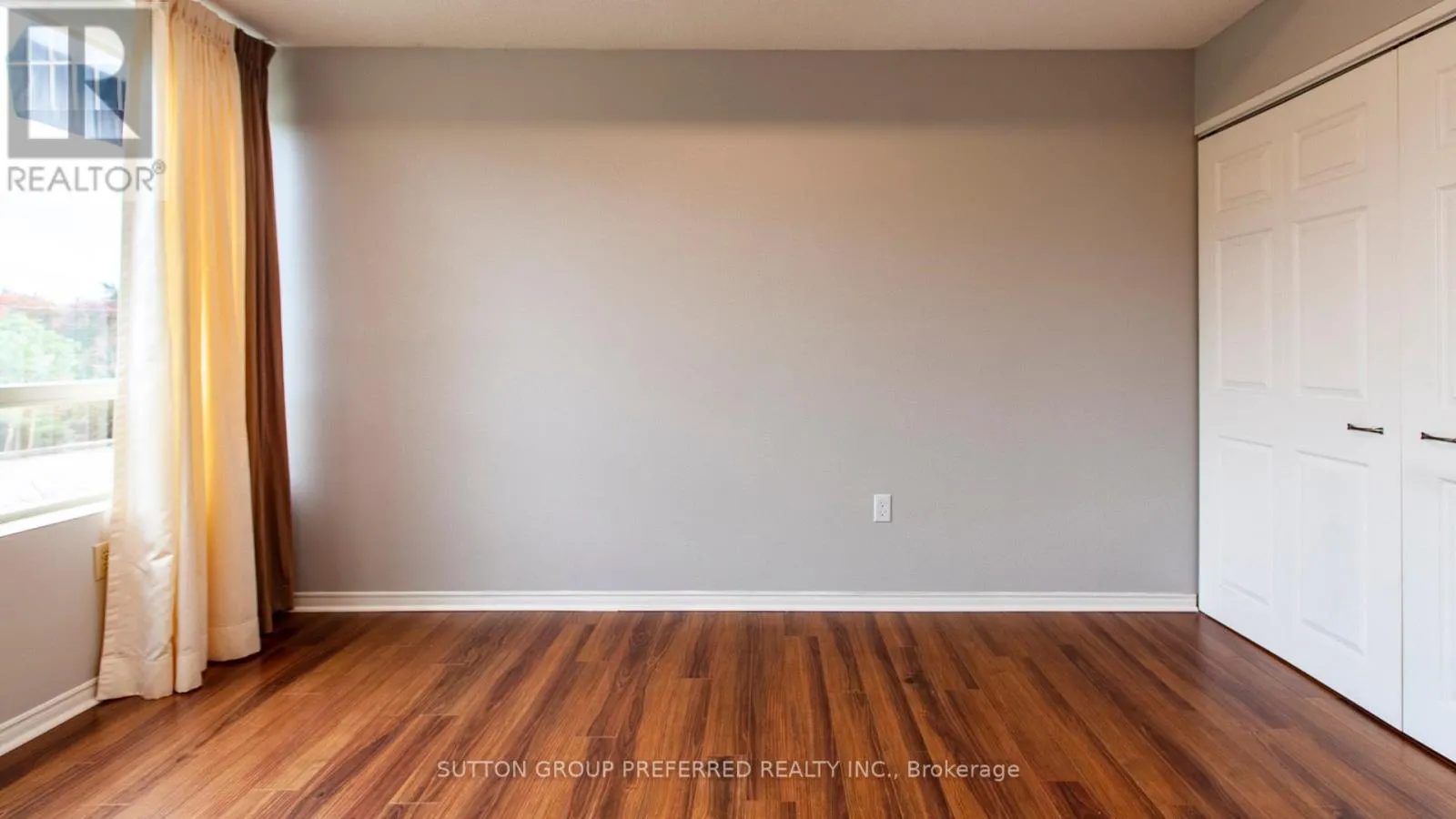 109 - 521 RIVERSIDE DRIVE, #109
