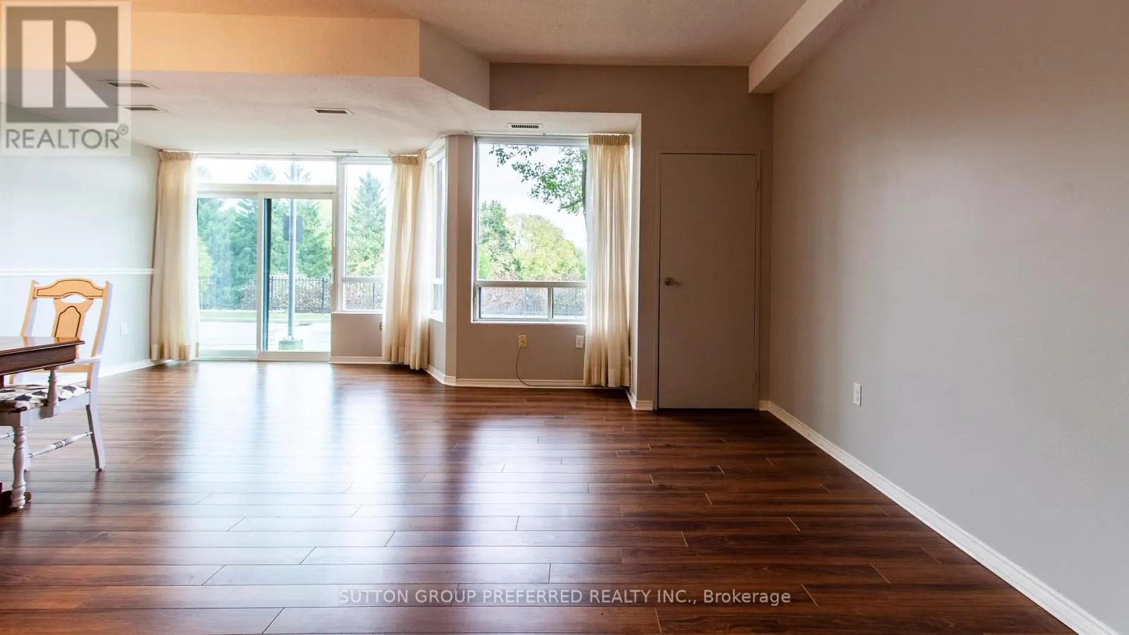 109 - 521 RIVERSIDE DRIVE, #109