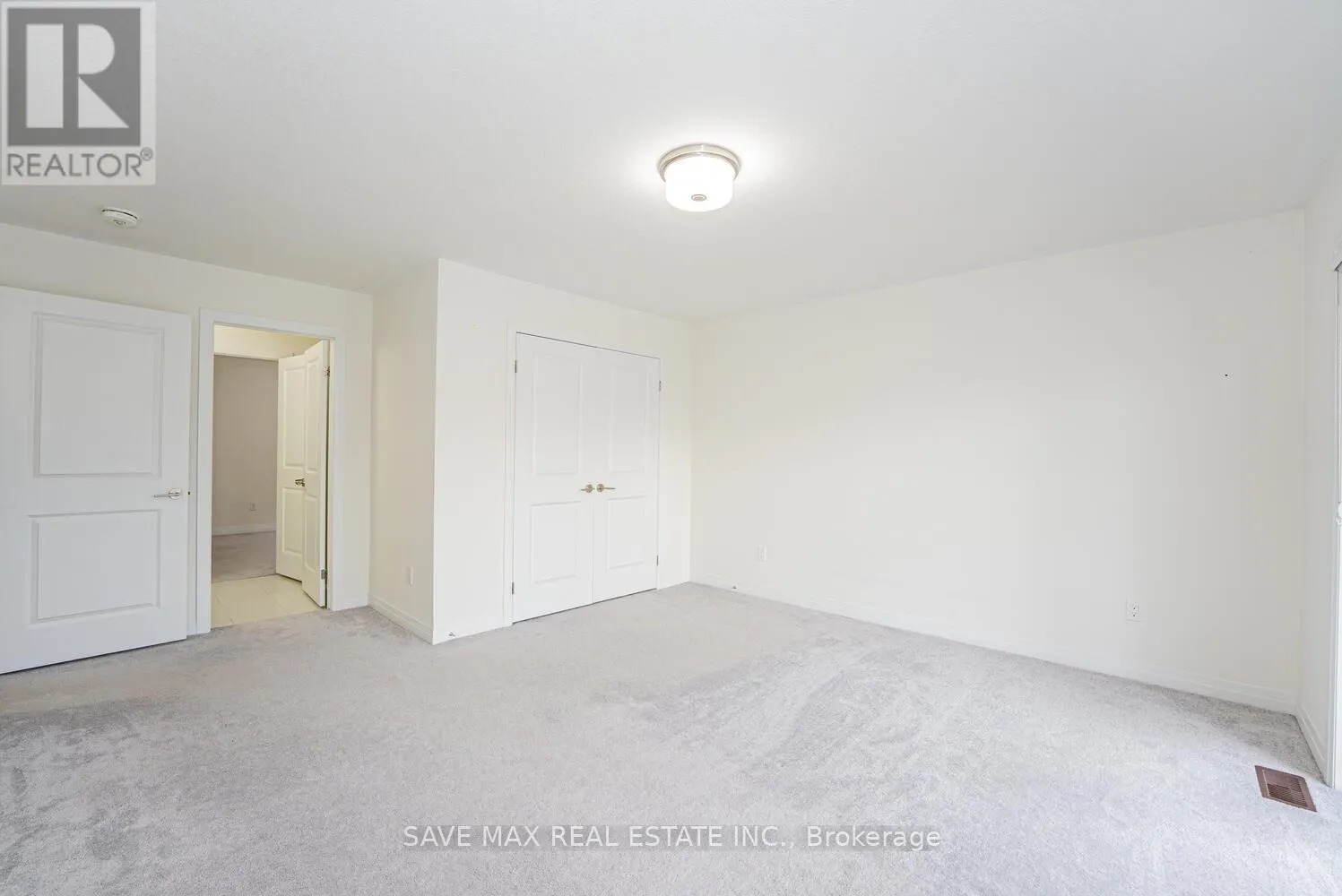 14 DOUG FOULDS WAY