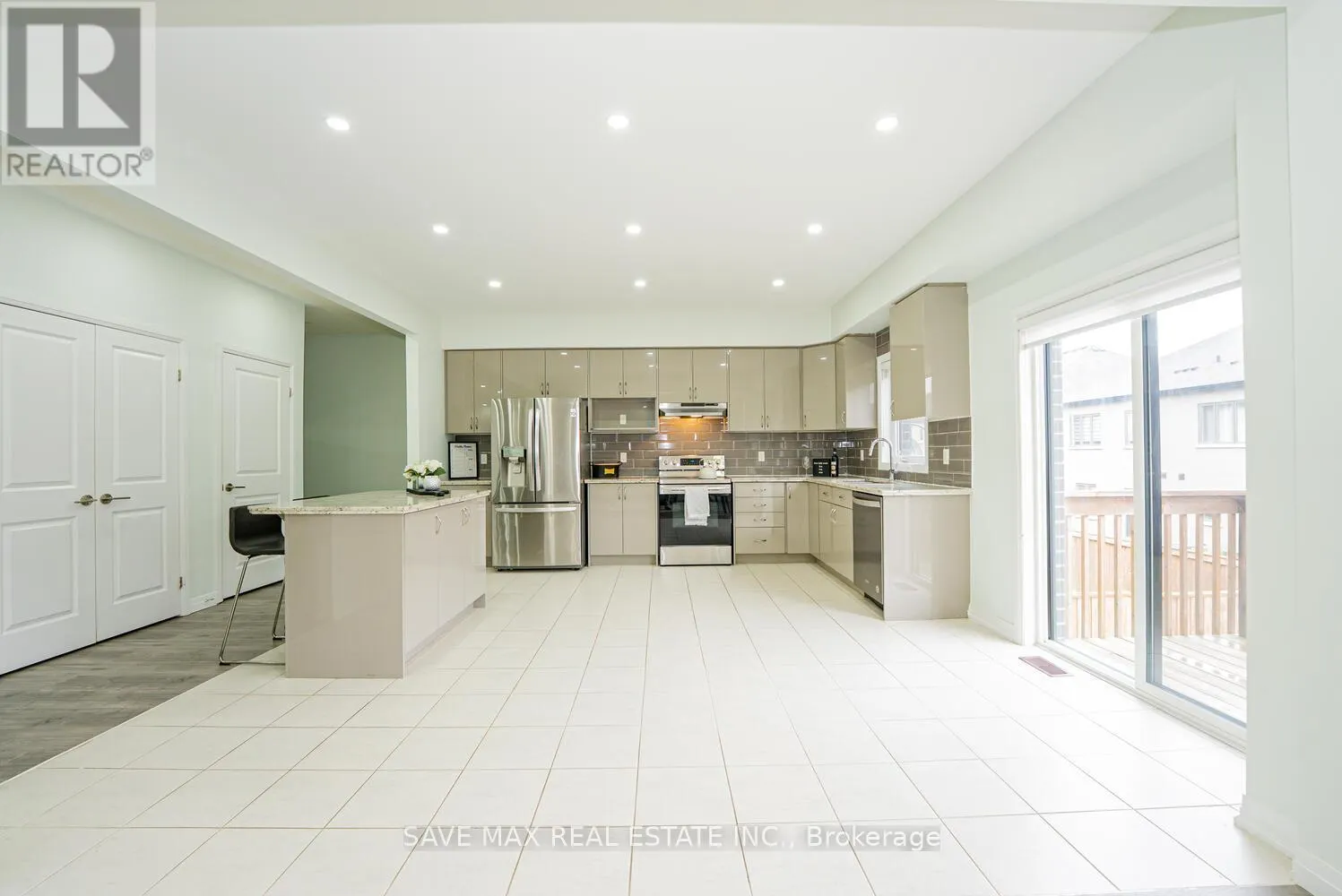 14 DOUG FOULDS WAY