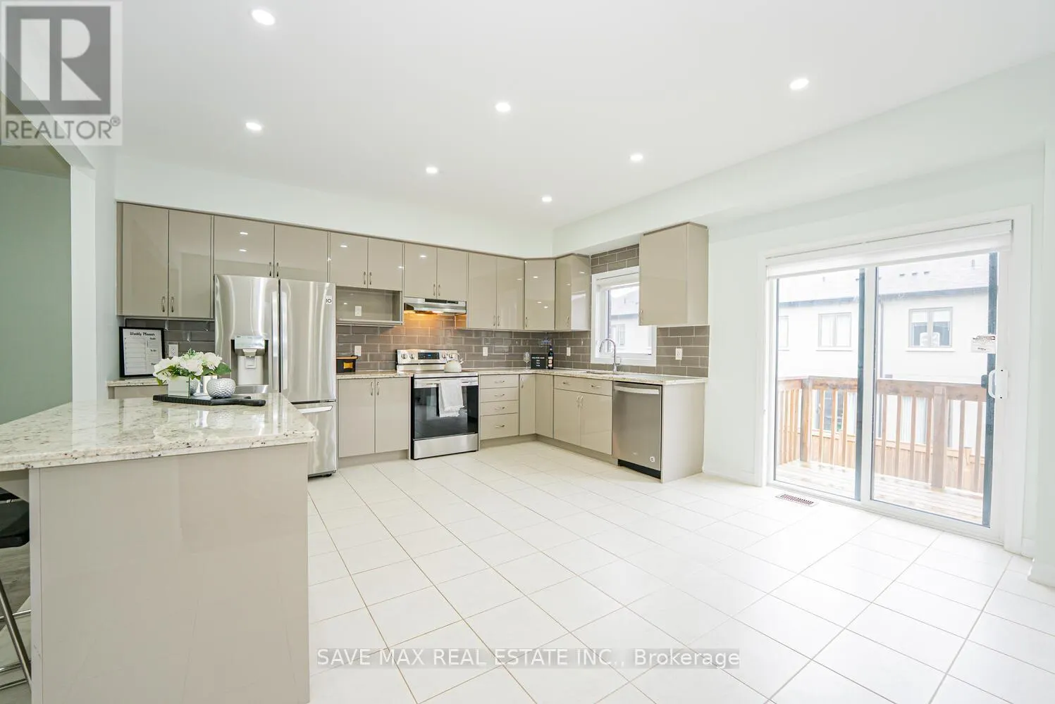 14 DOUG FOULDS WAY