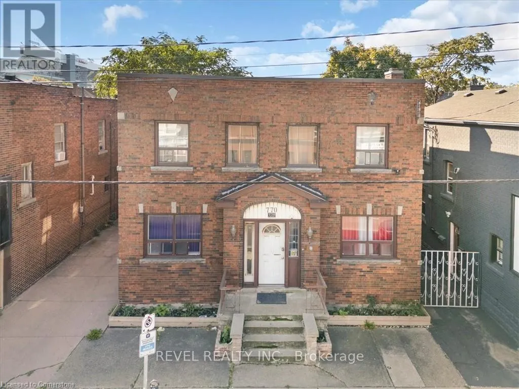 770 BARTON STREET E