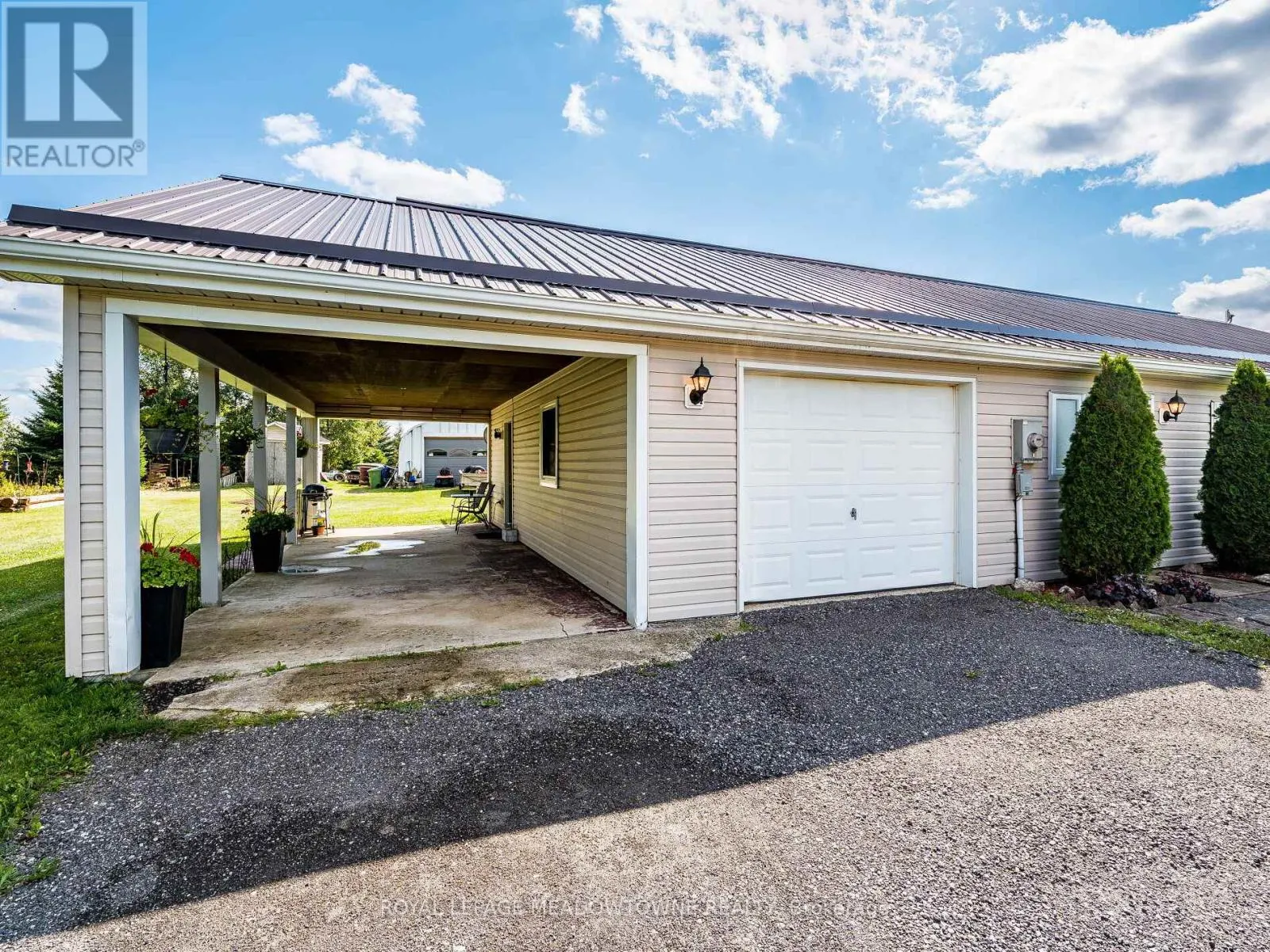 10 RD - 106790 SOUTHGATE ROAD