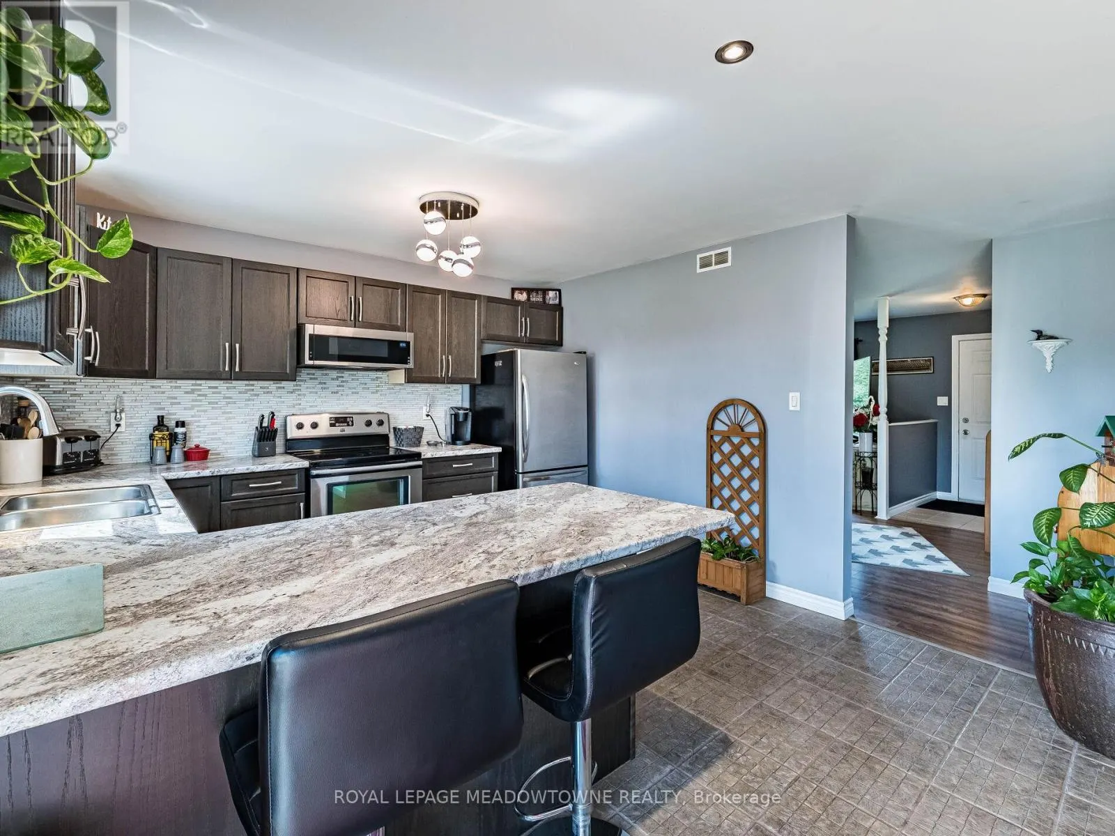 10 RD - 106790 SOUTHGATE ROAD