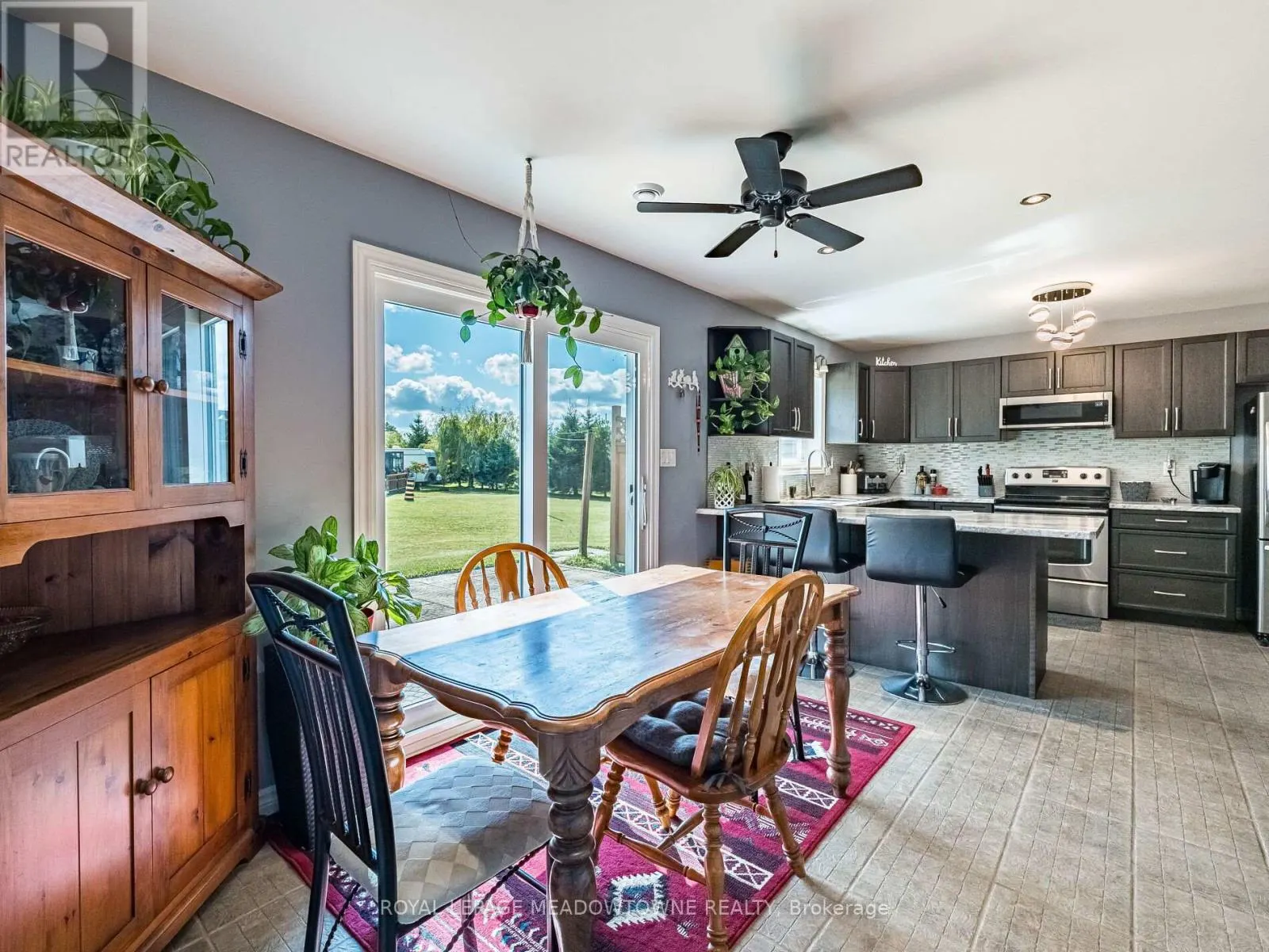 10 RD - 106790 SOUTHGATE ROAD