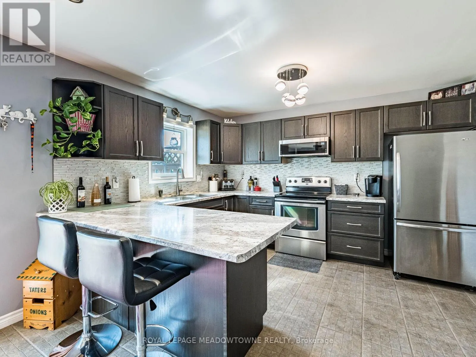 10 RD - 106790 SOUTHGATE ROAD