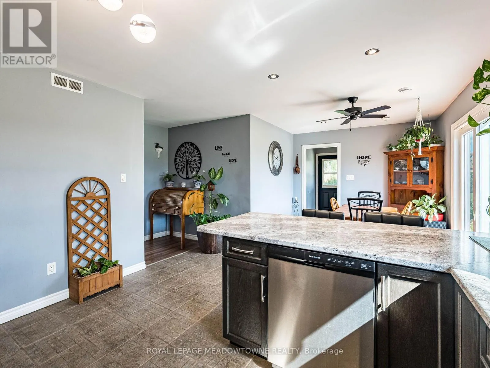 10 RD - 106790 SOUTHGATE ROAD