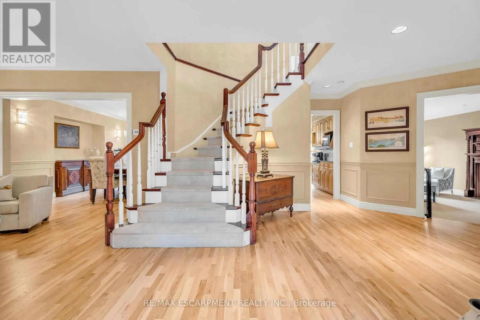 484 BUSH DRIVE