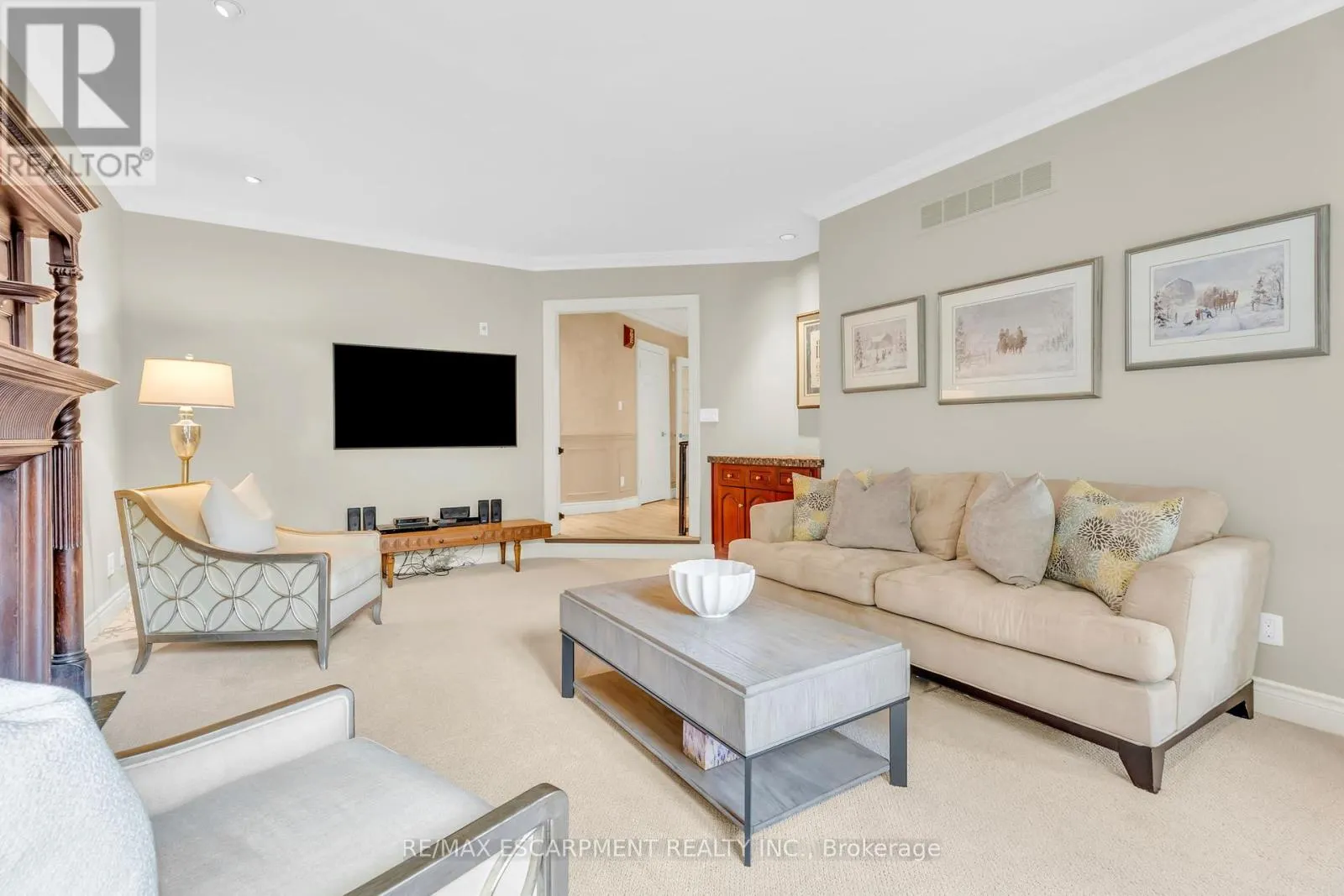 484 BUSH DRIVE