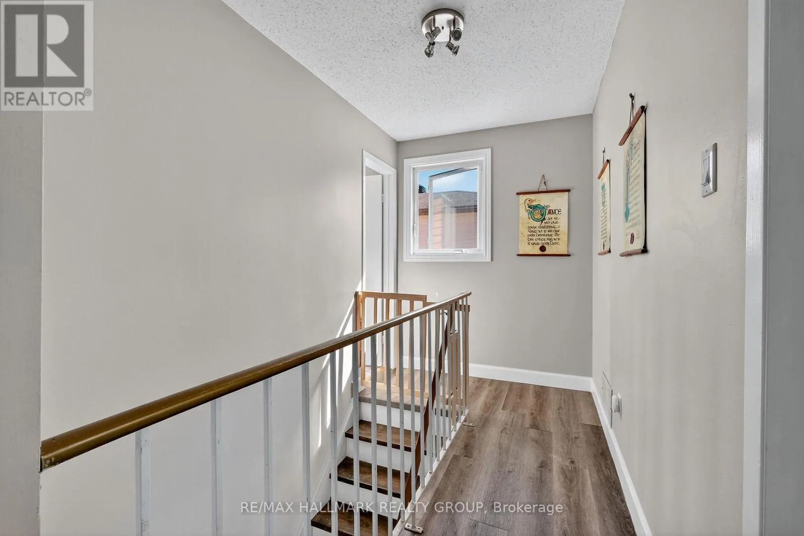 1821 BROUSSEAU CRESCENT