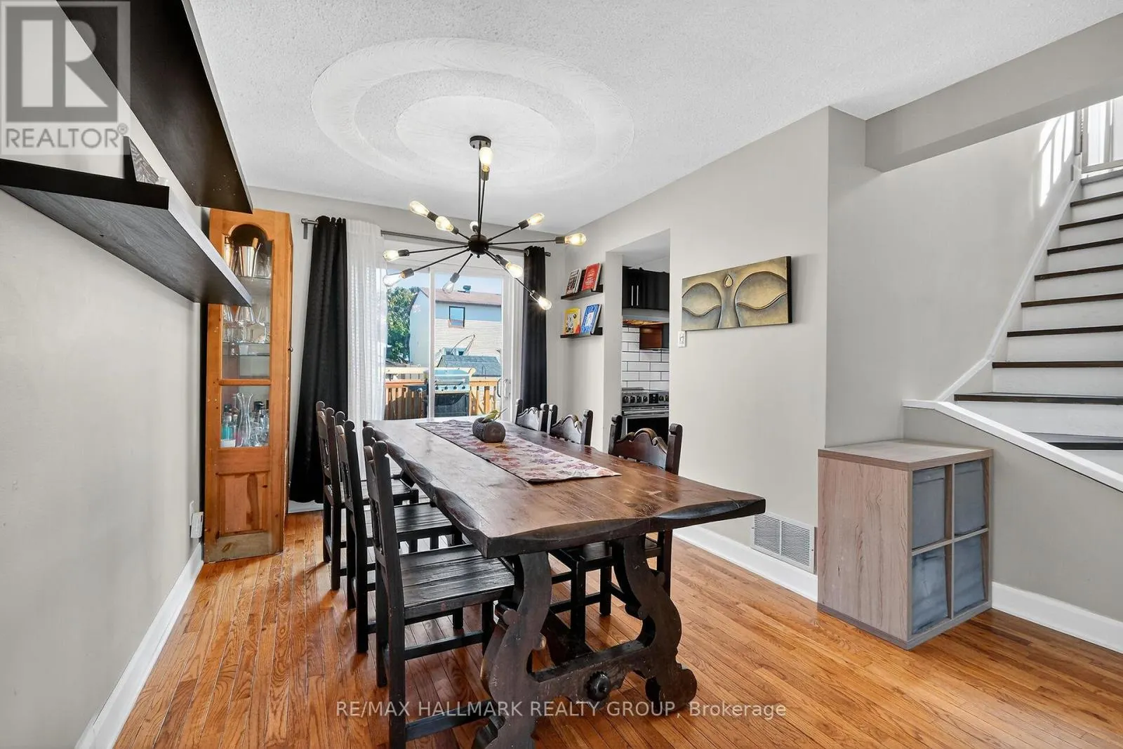 1821 BROUSSEAU CRESCENT