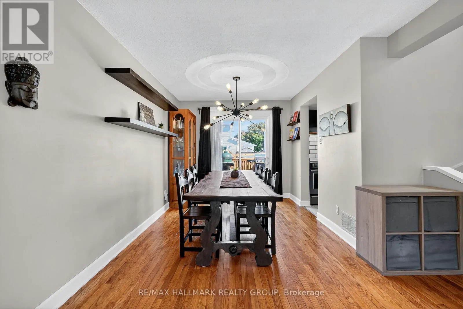 1821 BROUSSEAU CRESCENT