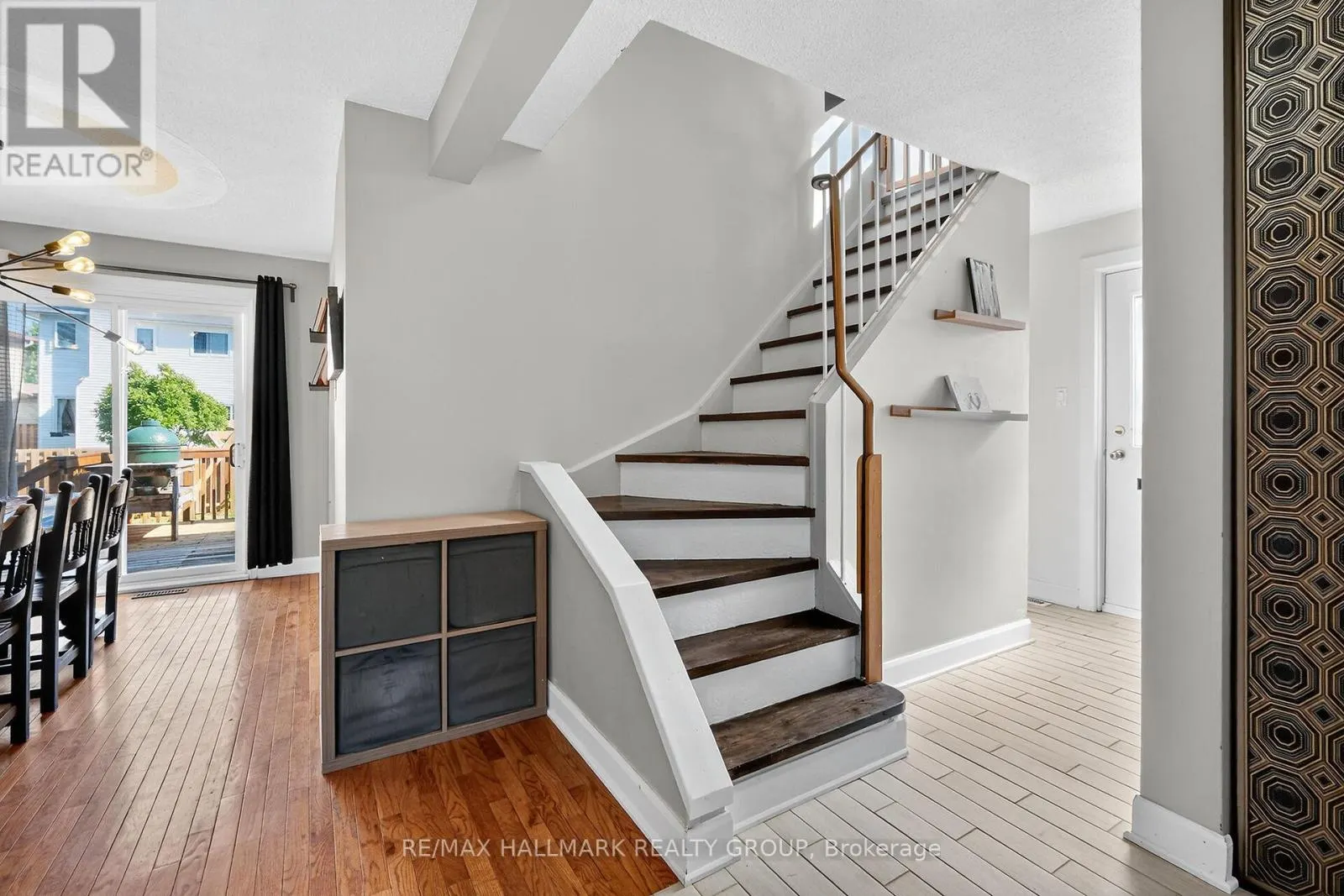 1821 BROUSSEAU CRESCENT