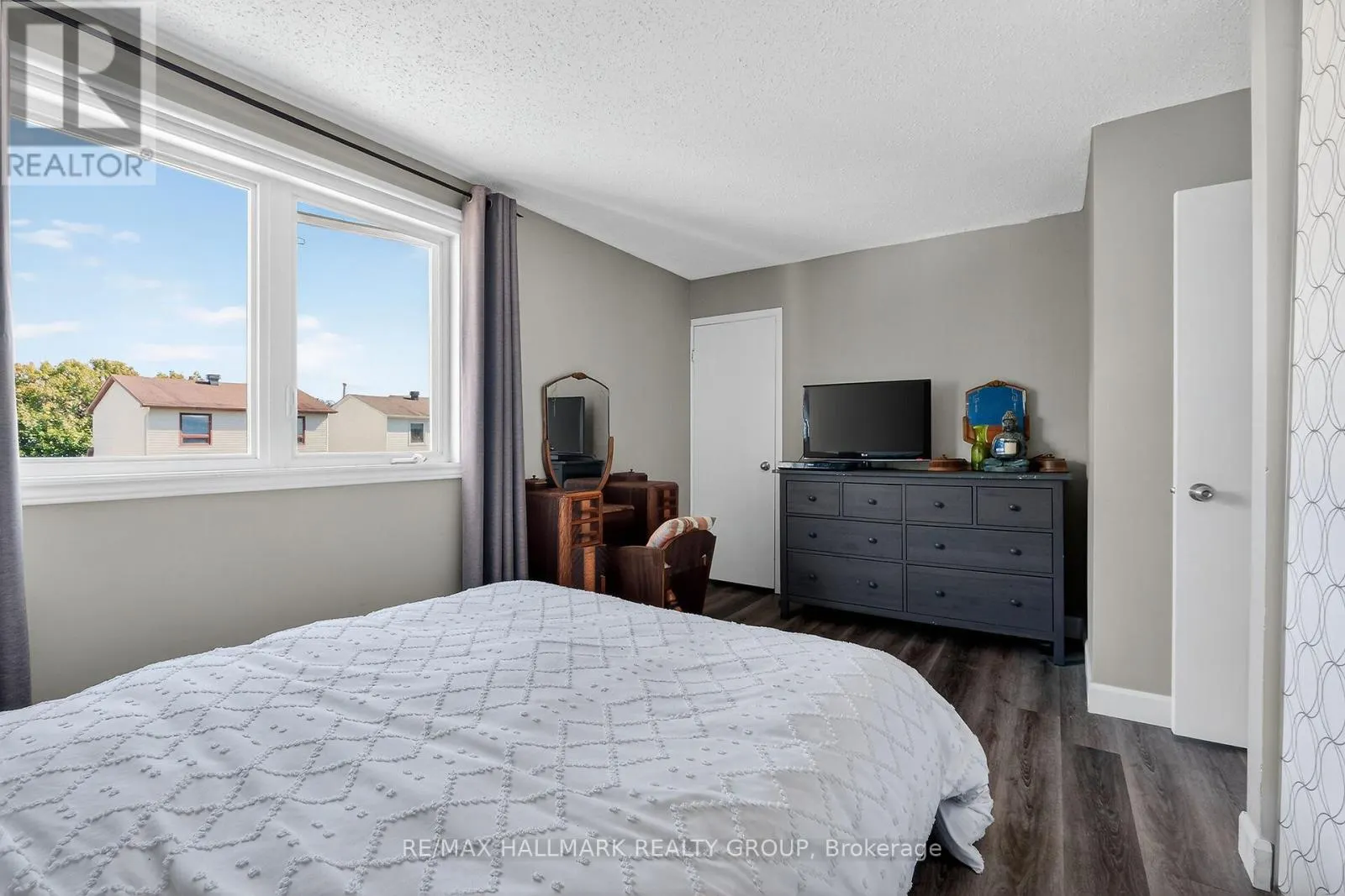 1821 BROUSSEAU CRESCENT